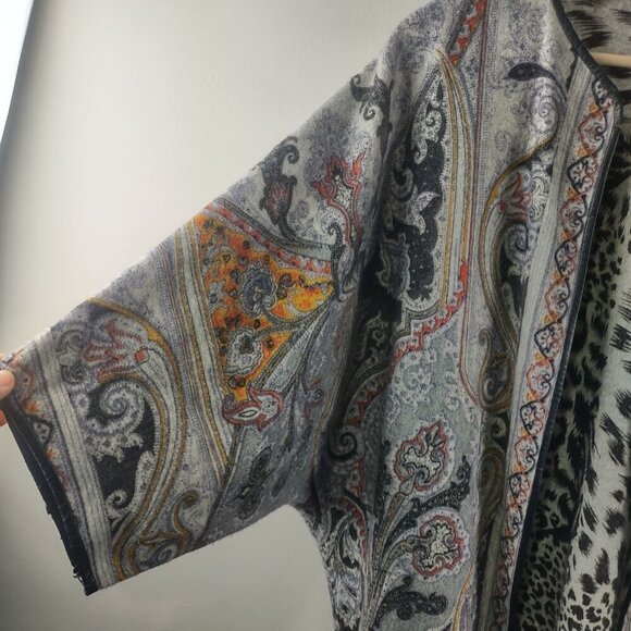 J. McLaughlin Gia Reversible Open Front Wool Poncho M/L - Picture 6 of 8